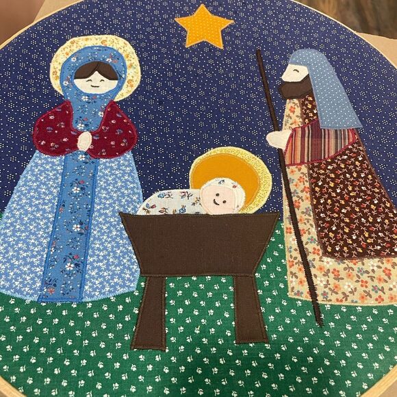 Christmas Nativity Quilt Block VTG Wall Hanging 12" Embroidery Hoop Handmade - Picture 2 of 6